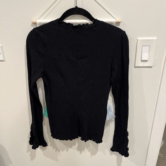 Brand new never worn Black ruffled free people long sleeve shirt size medium - Picture 5 of 5